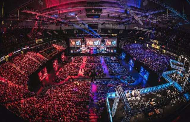 强调阵地战 强调阵地战